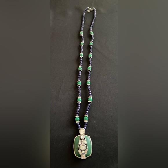 Lia Sophia Long Necklace - Picture 4 of 6